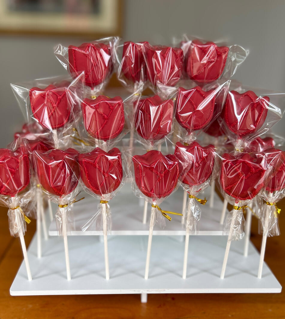 Red Tulip Cake Pops
