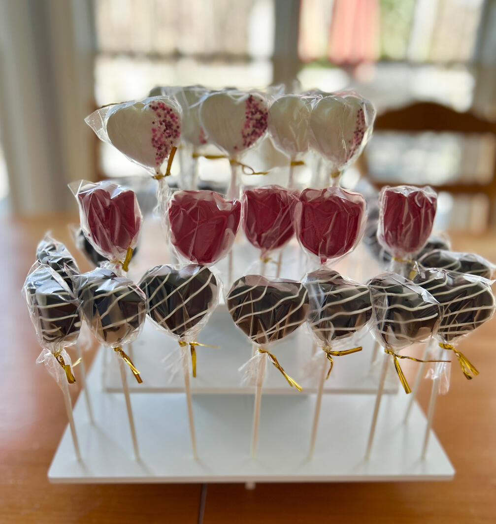 Valentine's Day Heart Pops - Chocolate, Vanilla, and Red Velvet